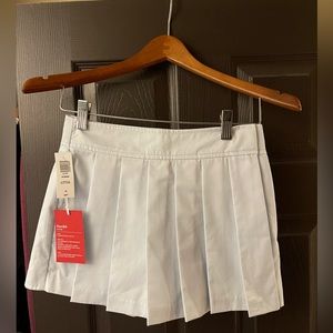 Aritzia - Sun-deh pleated Tennis Skort in Fluid Blue